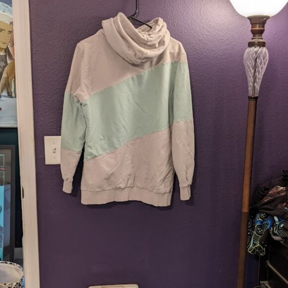 Diagonal Colorblock Teal/Grey Sweatshirt by Ampersand AVE. Size XL - Picture 15 of 15